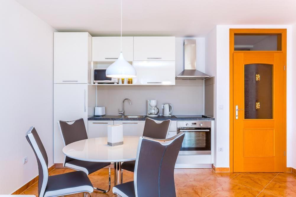 Bella Vita Apartment Ližnjan Екстериор снимка